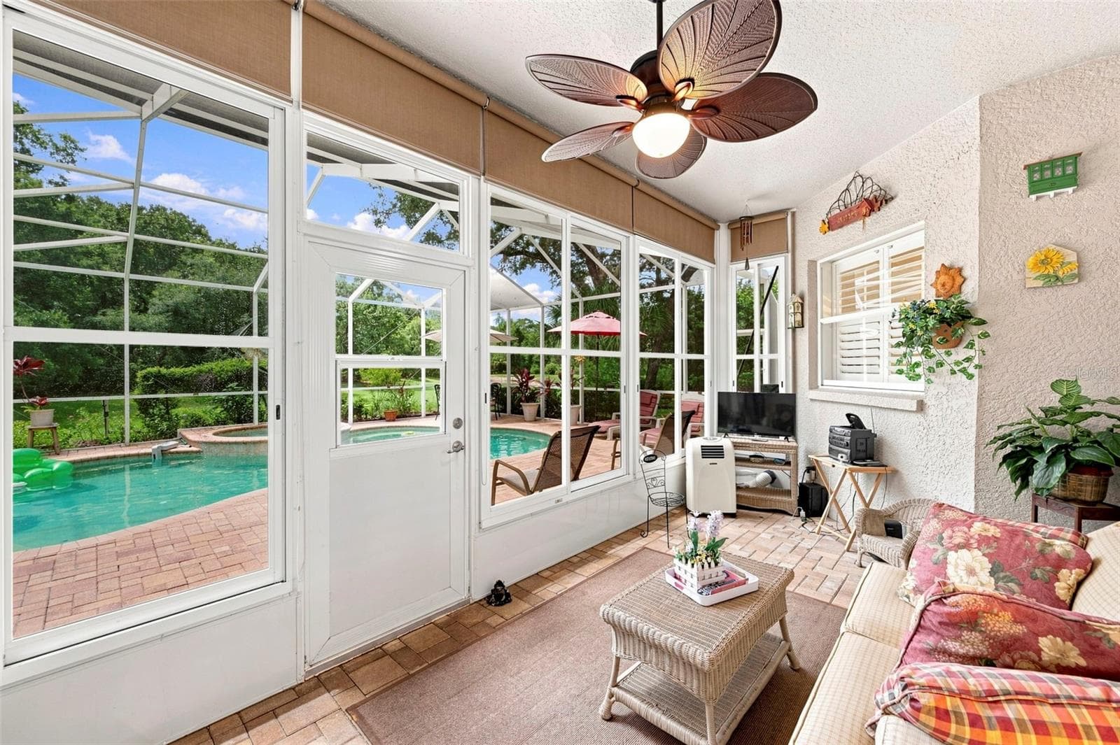 Single Family Residence at 10531 MIRACLE LN, NEW PORT RICHEY, photo 46 of 70