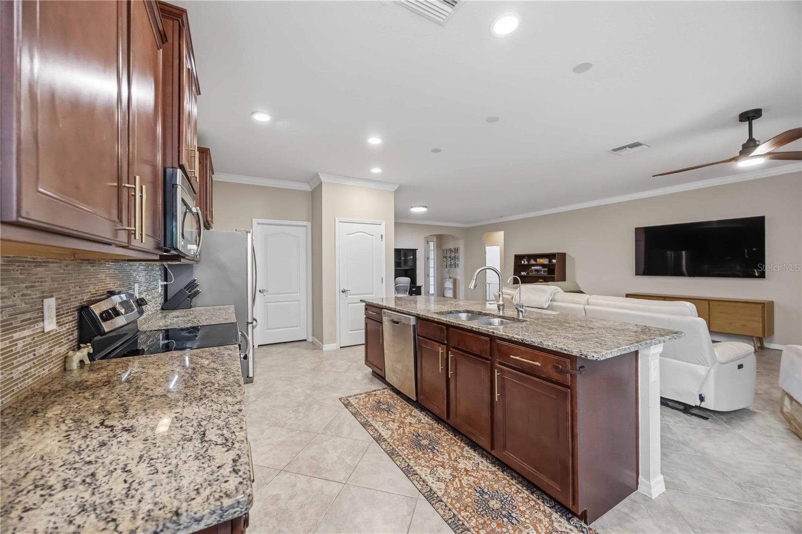 Single Family Residence at 5516 CARTAGENA DR, SARASOTA, photo 13 of 46