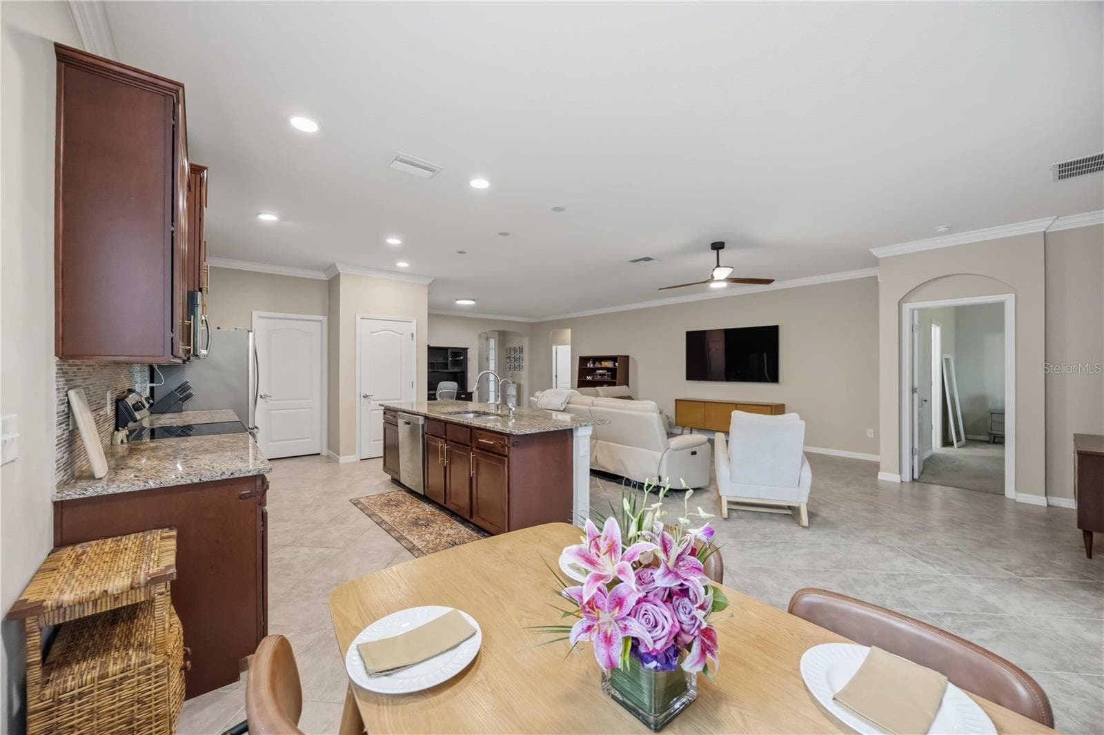 Single Family Residence at 5516 CARTAGENA DR, SARASOTA, photo 16 of 46
