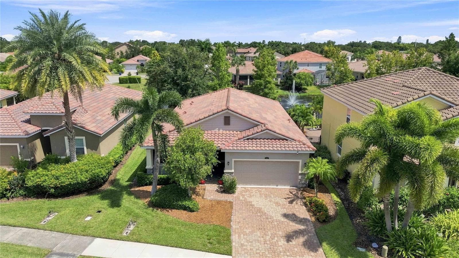 Single Family Residence at 5516 CARTAGENA DR, SARASOTA, photo 42 of 46