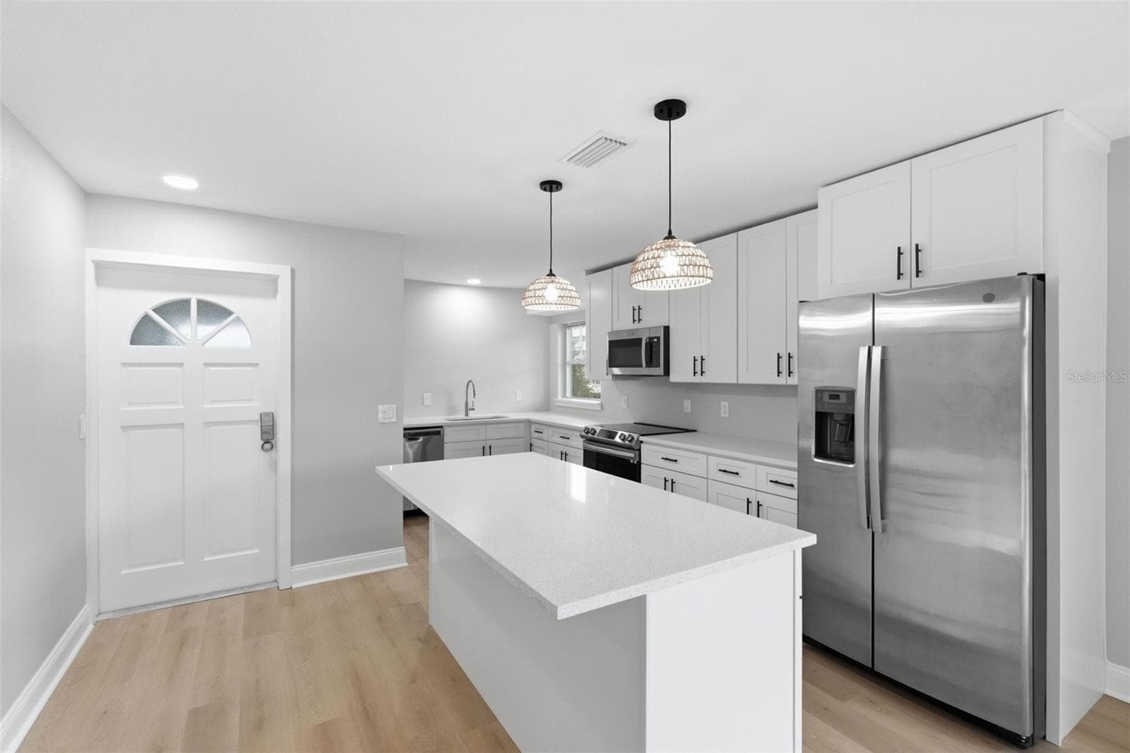 Condominium at 2950 W BAY DR #B1, BELLEAIR BLUFFS, photo 9 of 41