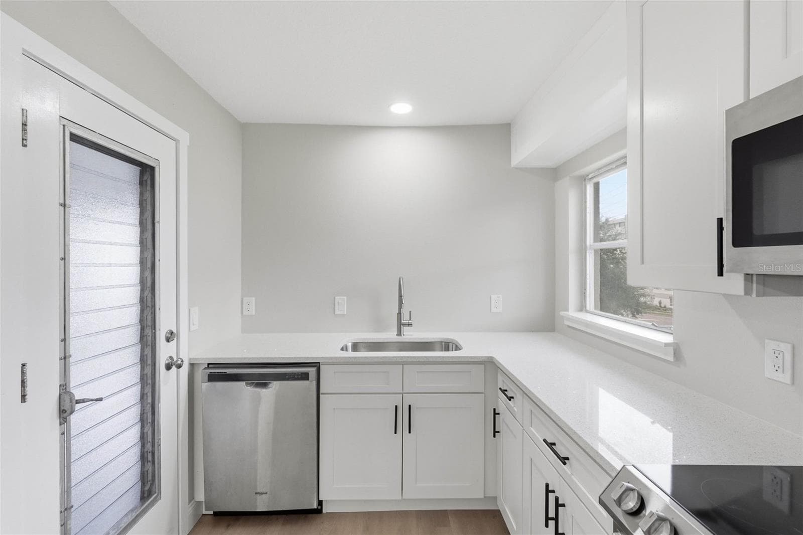 Condominium at 2950 W BAY DR #B1, BELLEAIR BLUFFS, photo 11 of 41
