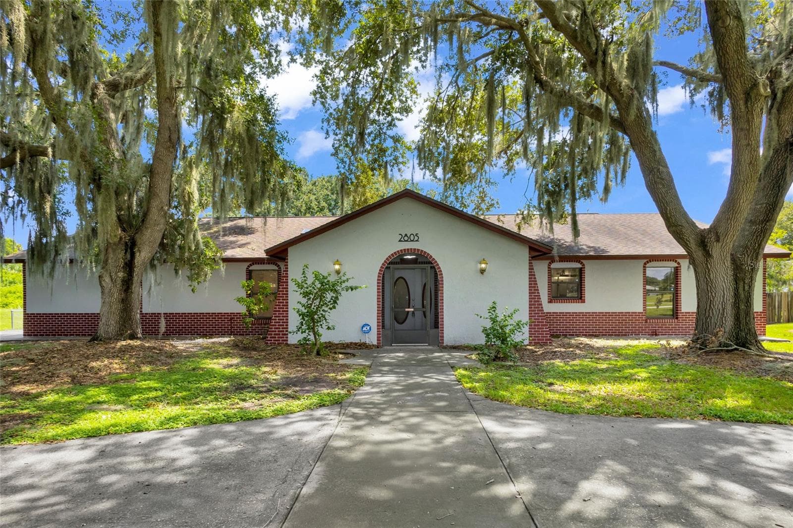 Picturesque setting - 2805 LAKE TOHOPEKALIGA BLVD, KISSIMMEE