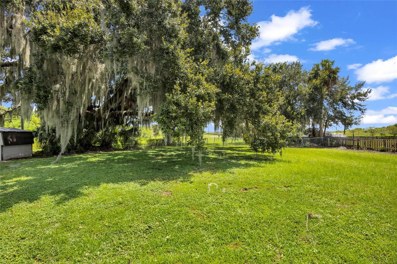 Plenty of room for your vision - 2805 LAKE TOHOPEKALIGA BLVD, KISSIMMEE