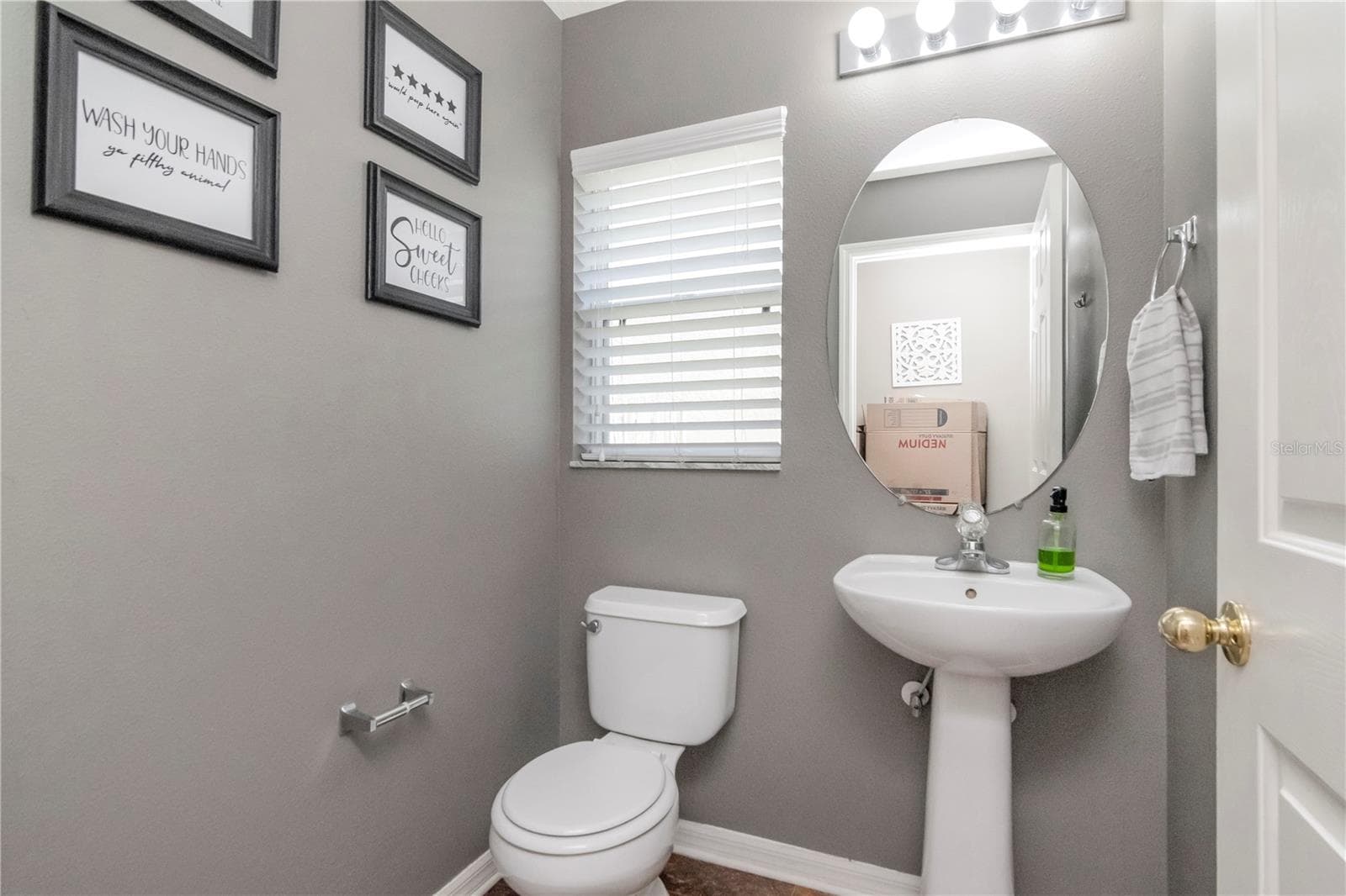 half bathroom - 19604 TIMBERBLUFF DR, LAND O LAKES