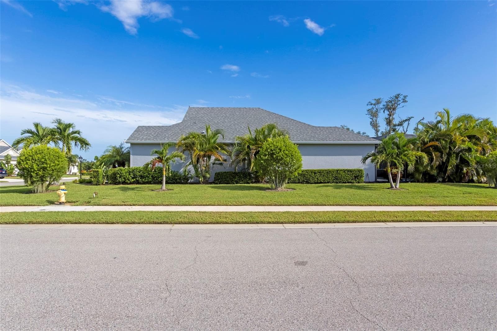 Single Family Residence at 4727 CREEKRIDGE CT, BRADENTON, photo 7 of 54