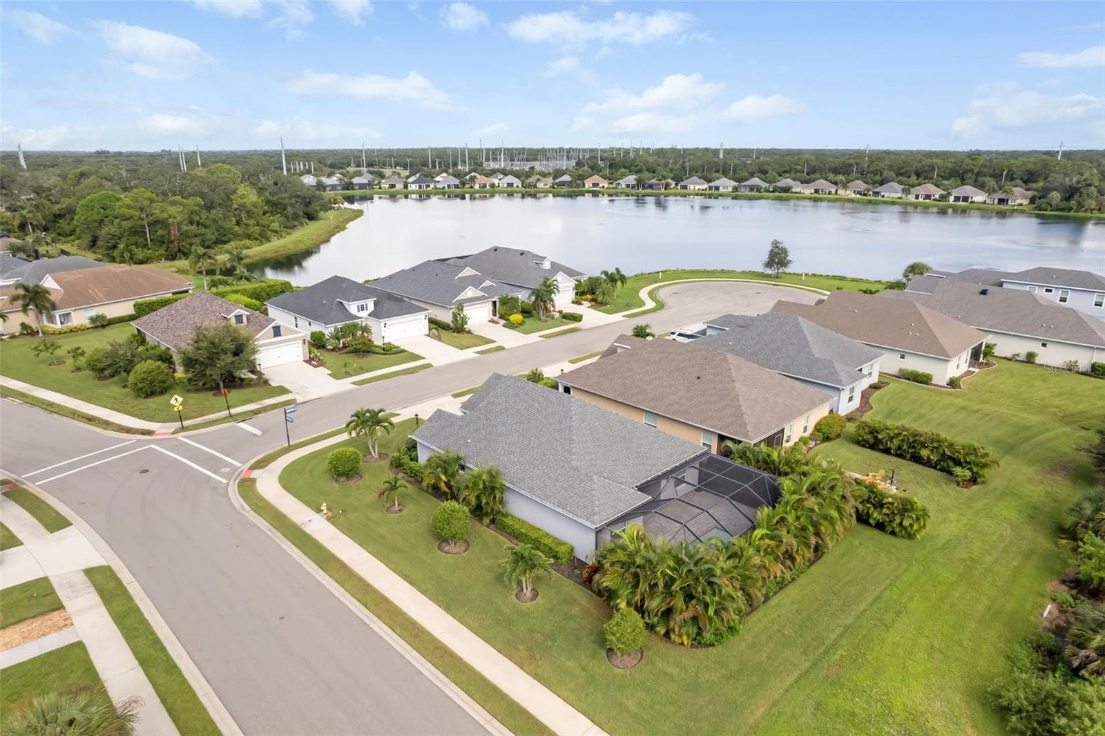 Single Family Residence at 4727 CREEKRIDGE CT, BRADENTON, photo 10 of 54