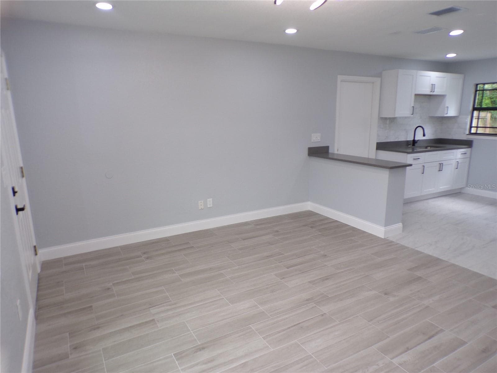 Single Family Residence at 13674 120TH LN, SEMINOLE, photo 8 of 27