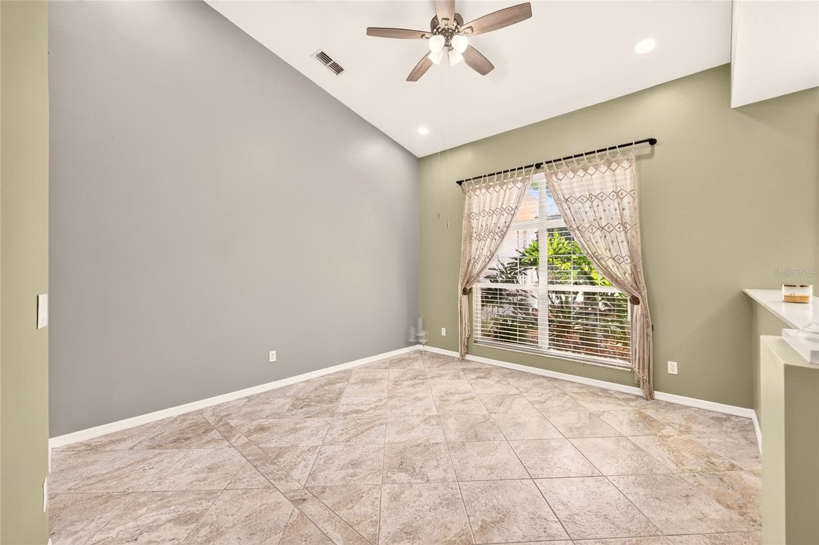 Single Family Residence at 19647 SW 93RD PL, DUNNELLON, photo 13 of 96