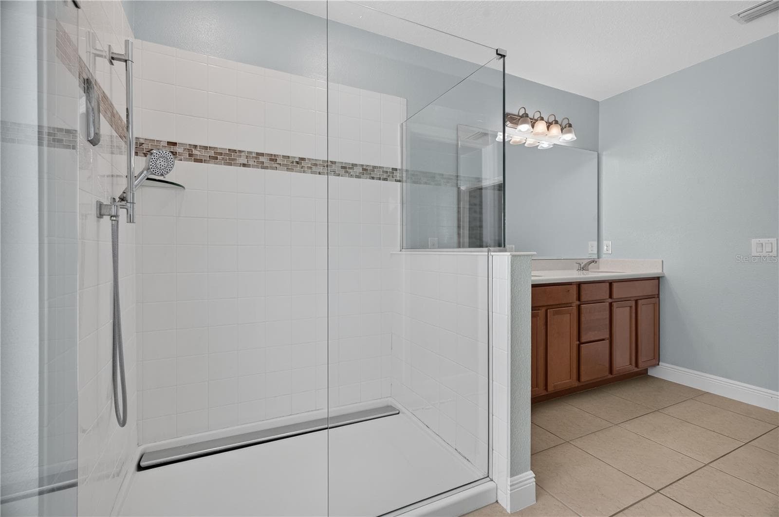 Primary Bathroom - 878 BENJAMIN TRL, DAVENPORT