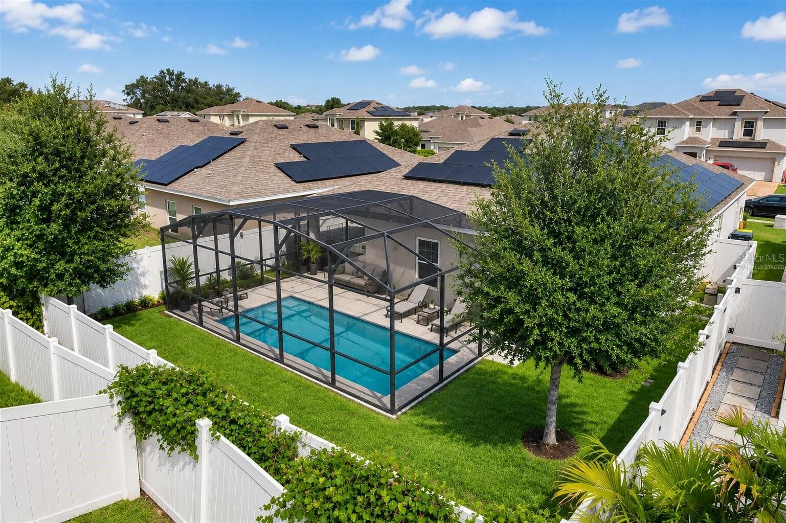 Virtually Staged Backyard and pool - 878 BENJAMIN TRL, DAVENPORT