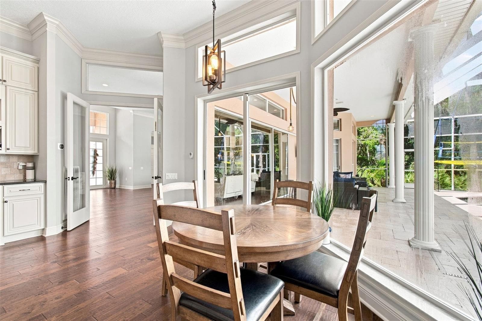 Single Family Residence at 9212 PINE ISLAND CT, TAMPA, photo 19 of 111