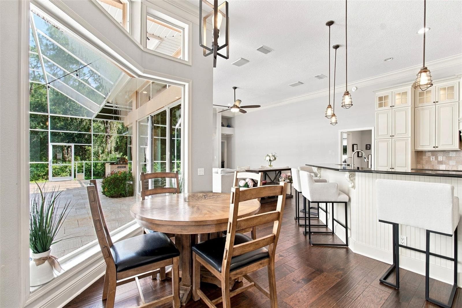 Single Family Residence at 9212 PINE ISLAND CT, TAMPA, photo 20 of 111