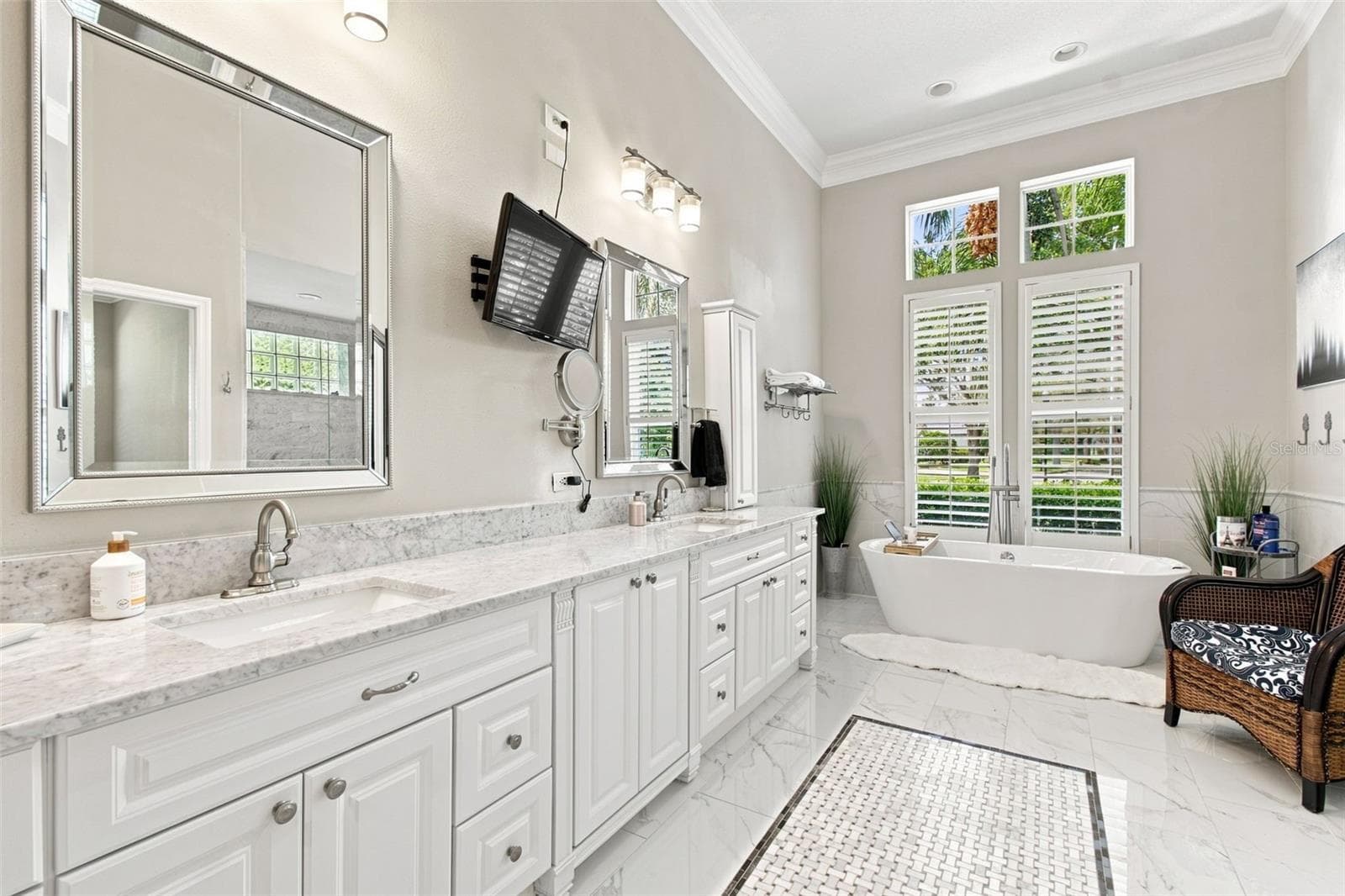 Single Family Residence at 9212 PINE ISLAND CT, TAMPA, photo 33 of 111