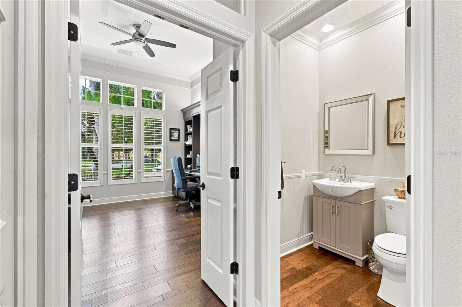 Single Family Residence at 9212 PINE ISLAND CT, TAMPA, photo 49 of 111