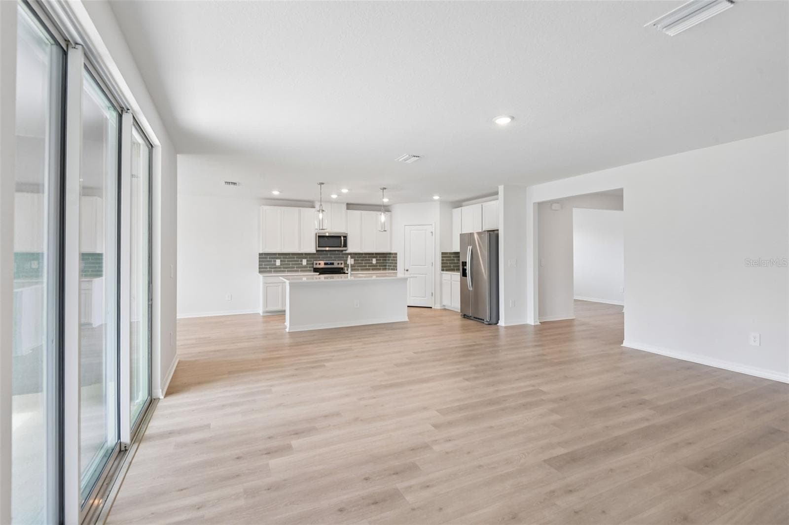 Single Family Residence at 14152 HARVEST PINES LN, HUDSON, photo 6 of 39