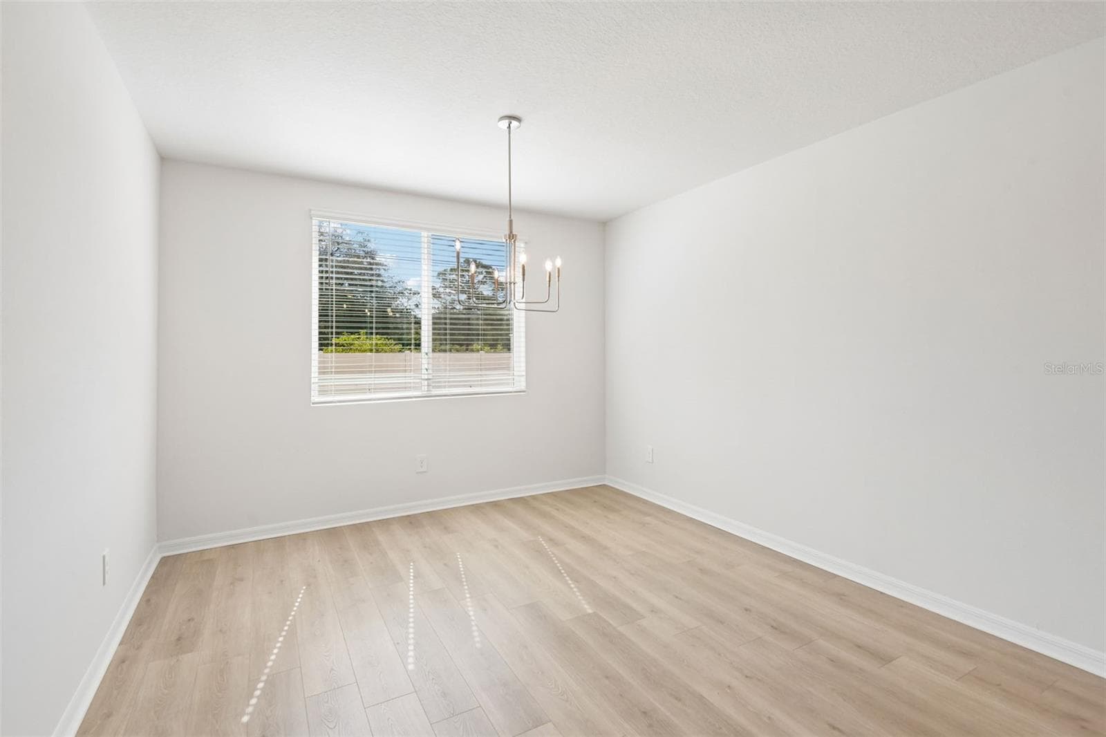 Single Family Residence at 14152 HARVEST PINES LN, HUDSON, photo 8 of 39