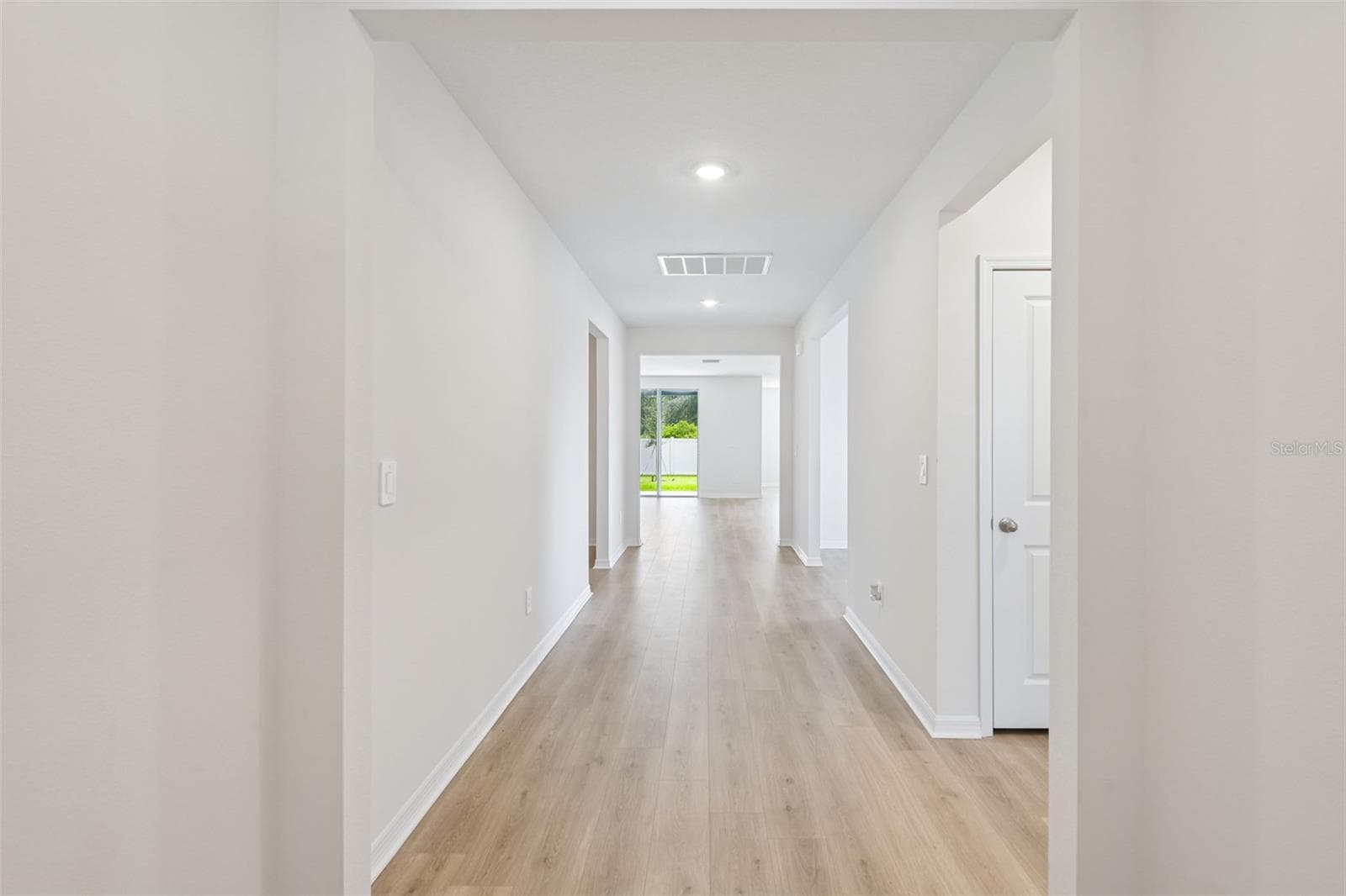 Single Family Residence at 14152 HARVEST PINES LN, HUDSON, photo 15 of 39