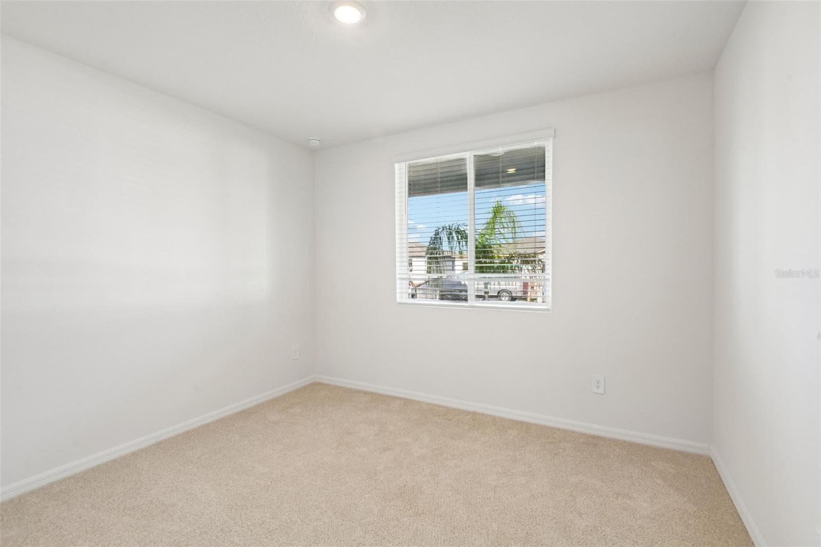 Single Family Residence at 14152 HARVEST PINES LN, HUDSON, photo 17 of 39