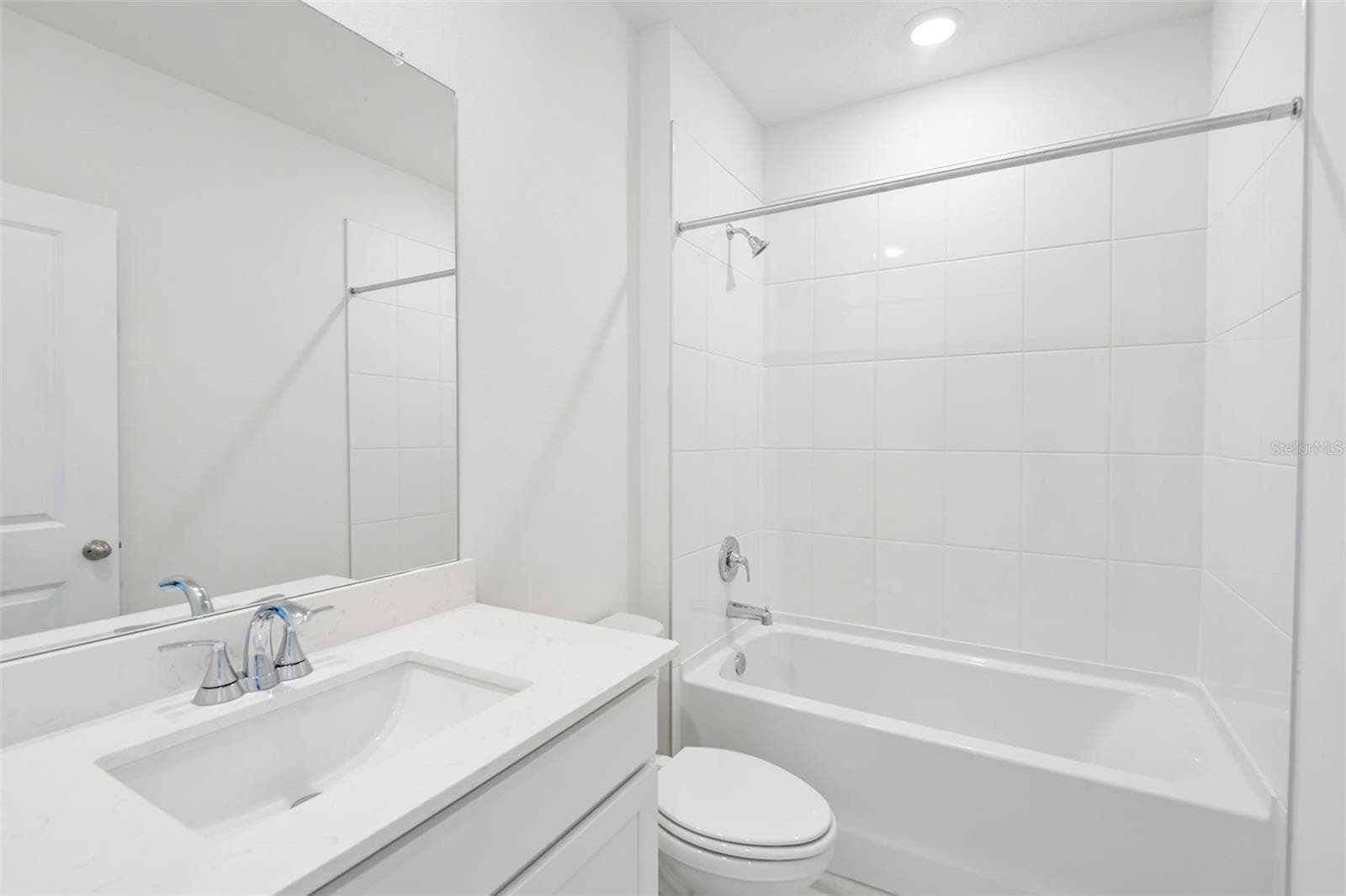 Single Family Residence at 14152 HARVEST PINES LN, HUDSON, photo 19 of 39