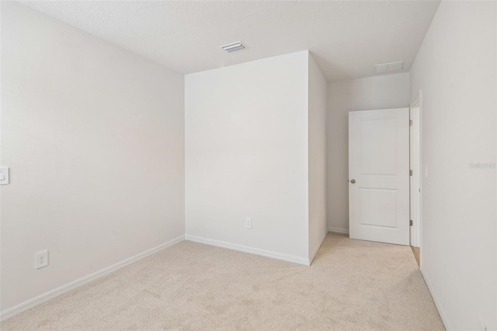 Single Family Residence at 14152 HARVEST PINES LN, HUDSON, photo 28 of 39