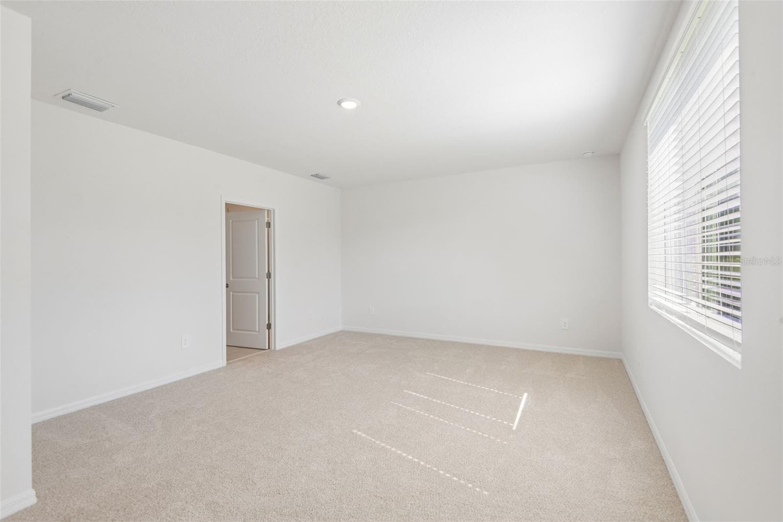 Single Family Residence at 14152 HARVEST PINES LN, HUDSON, photo 29 of 39