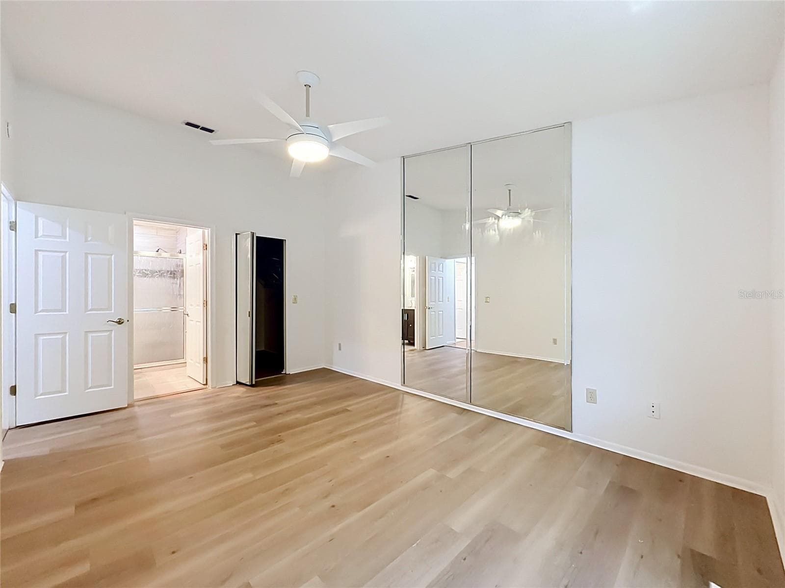 Condominium at 2936 S SEMORAN BLVD #105, ORLANDO, photo 15 of 46