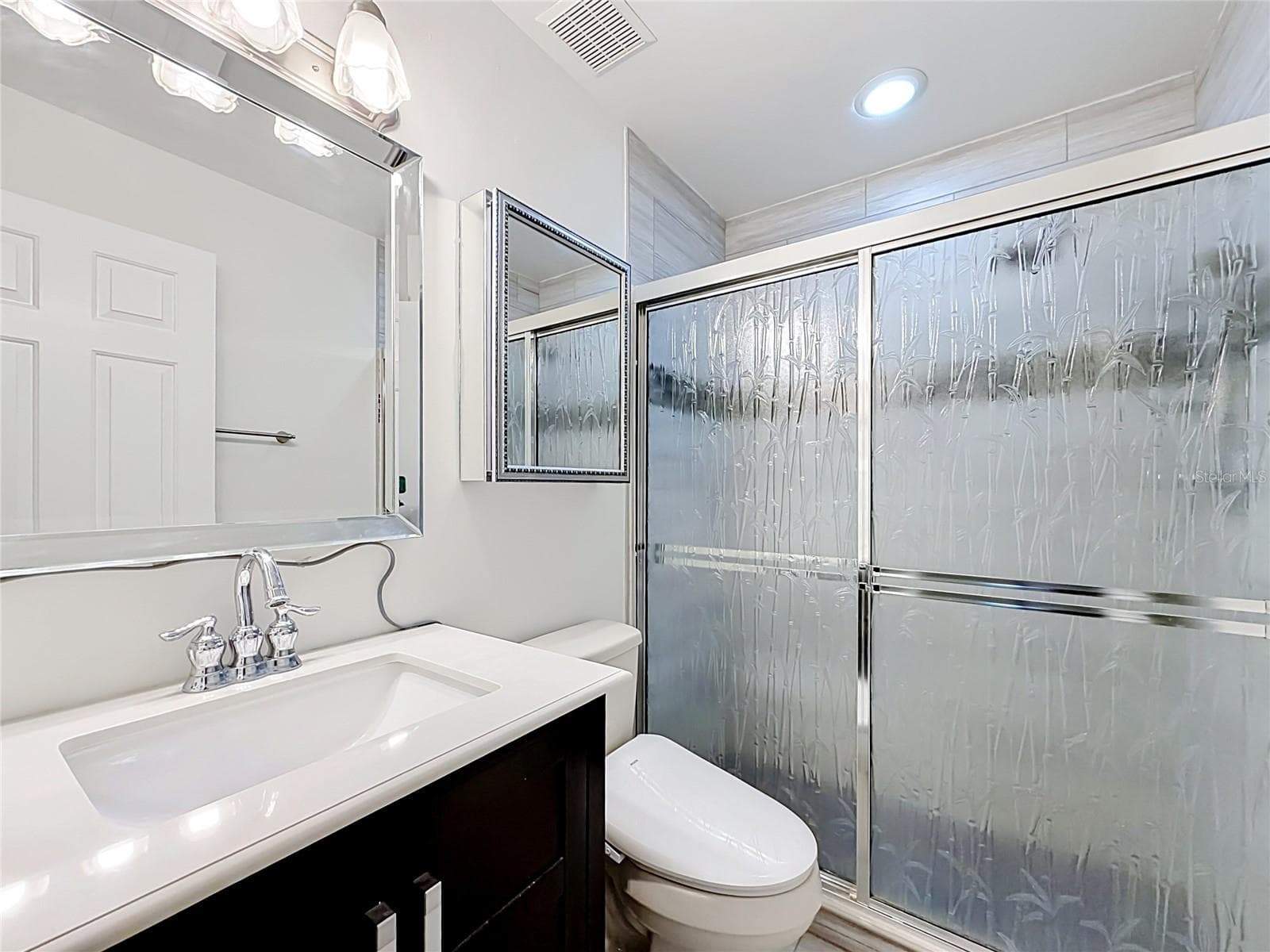 Condominium at 2936 S SEMORAN BLVD #105, ORLANDO, photo 16 of 46