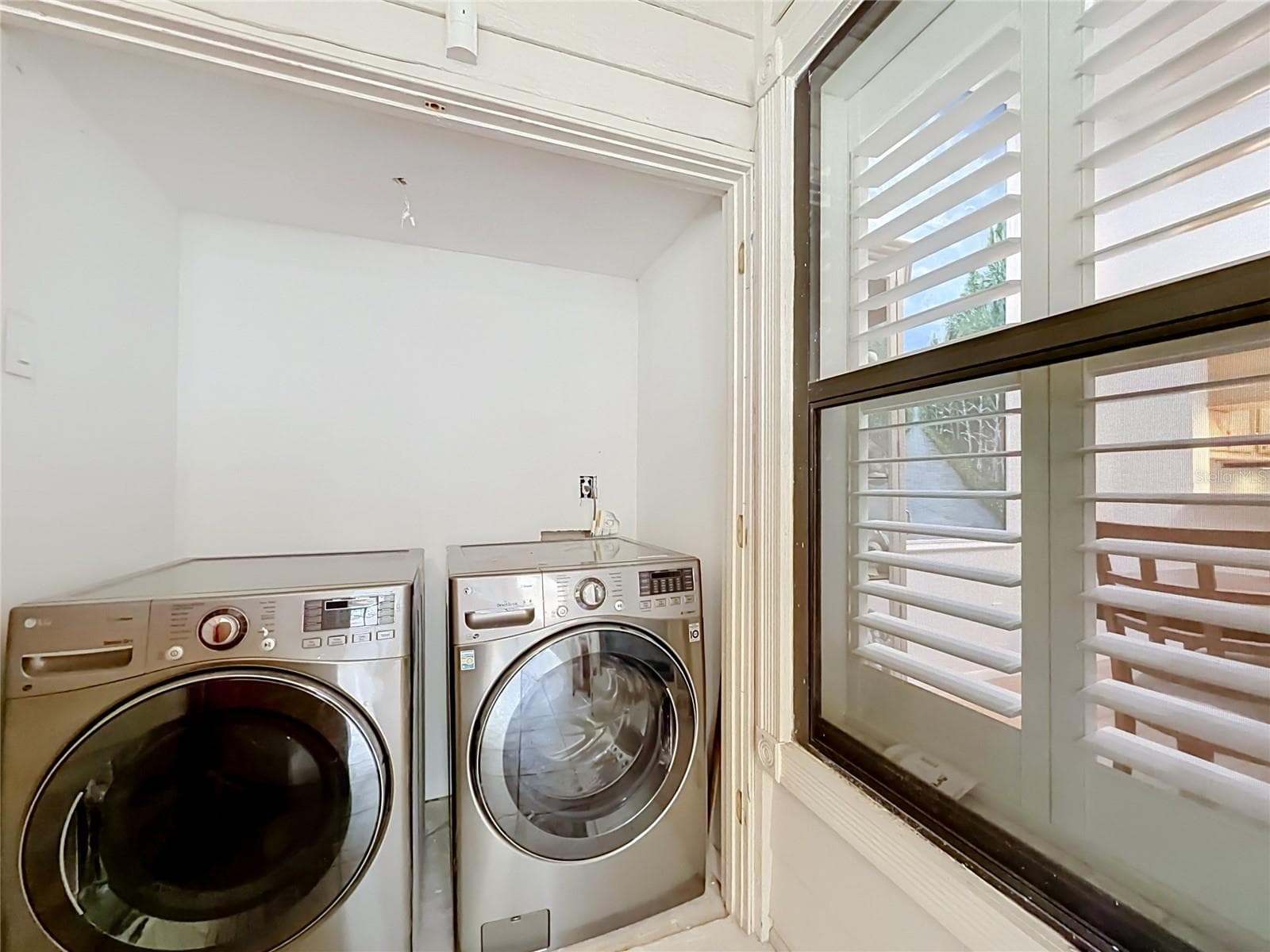 Condominium at 2936 S SEMORAN BLVD #105, ORLANDO, photo 23 of 46