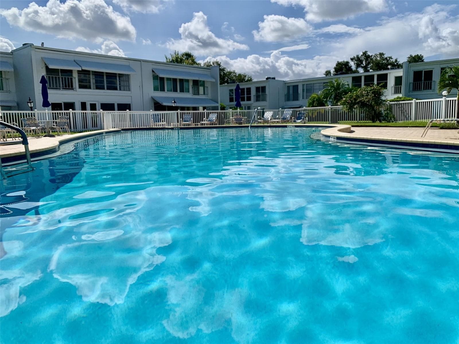 Community pool - 1655 S HIGHLAND AVE #I379, CLEARWATER