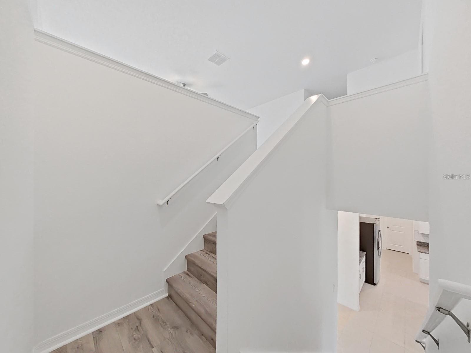 Stair - 36385 FLATS ST, ZEPHYRHILLS