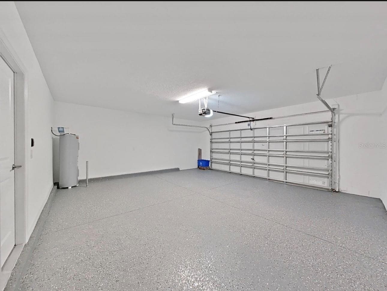 Garage - 36385 FLATS ST, ZEPHYRHILLS