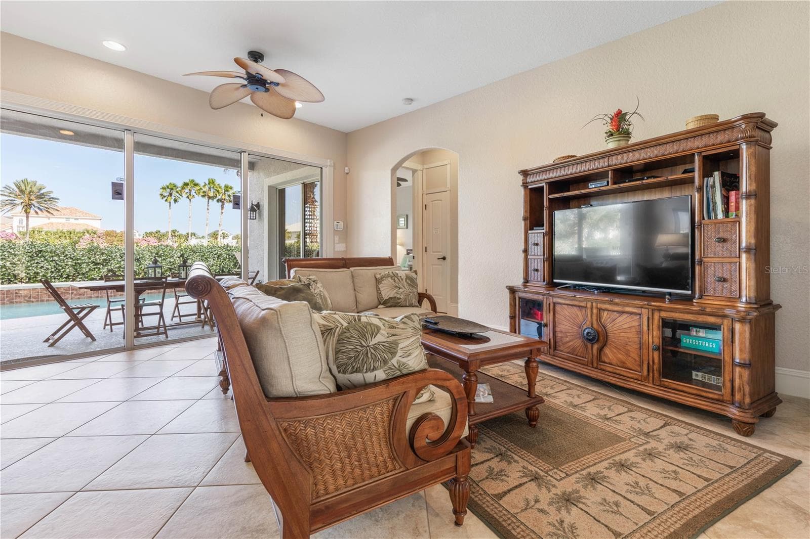 Tommy Bahama inspired family room - 12 CINNAMON BEACH WAY, PALM COAST