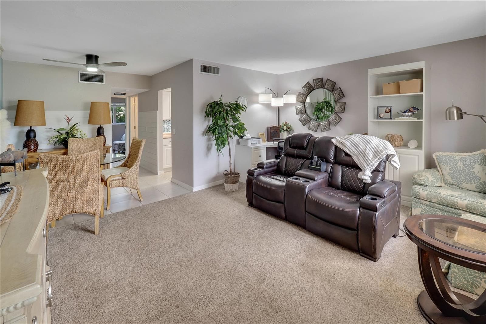 Condominium at 612 GUILD DR #18, VENICE, photo 4 of 17