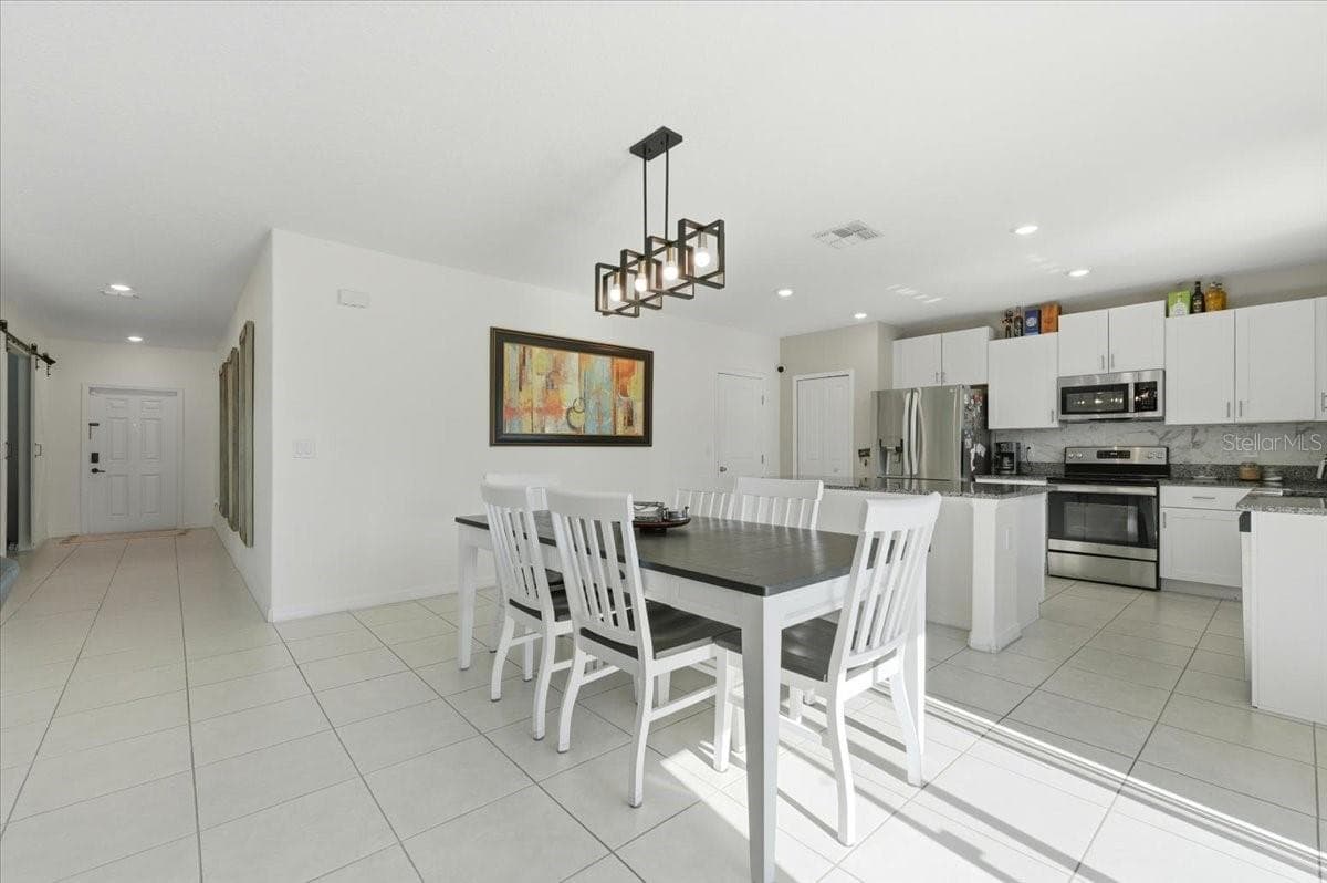 Single Family Residence at 2175 OLD MINING RD, LAKELAND, photo 9 of 57