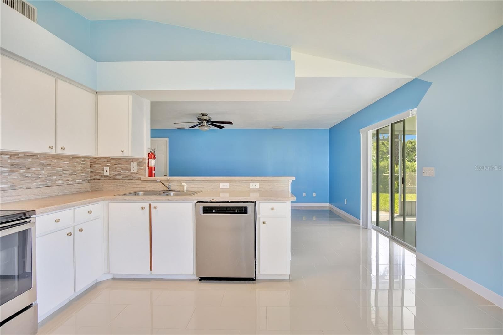 Single Family Residence at 561 15TH ST, HOLLY HILL, photo 11 of 39