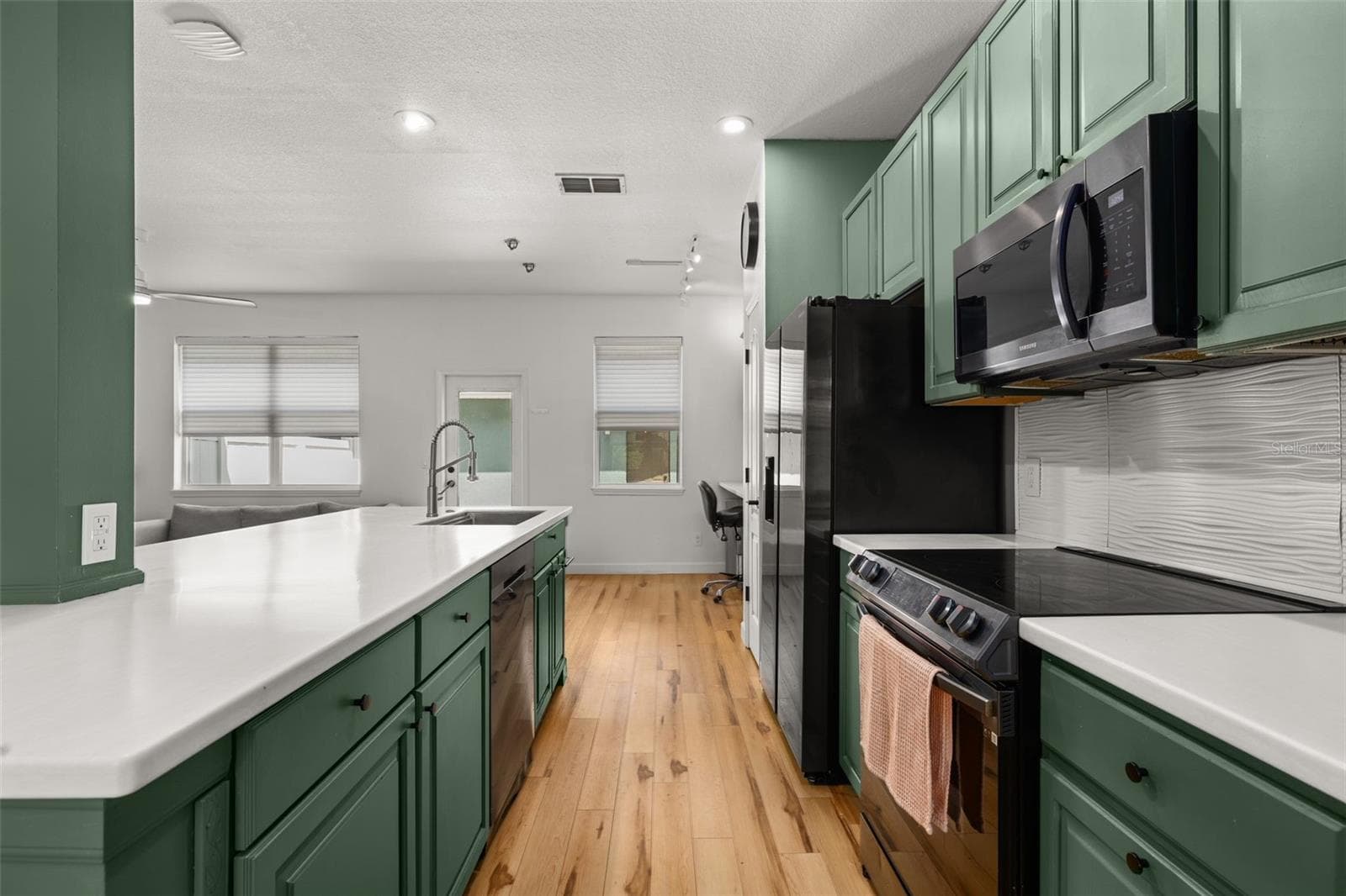 Townhouse at 2271 J LAWSON BLVD, ORLANDO, photo 10 of 60