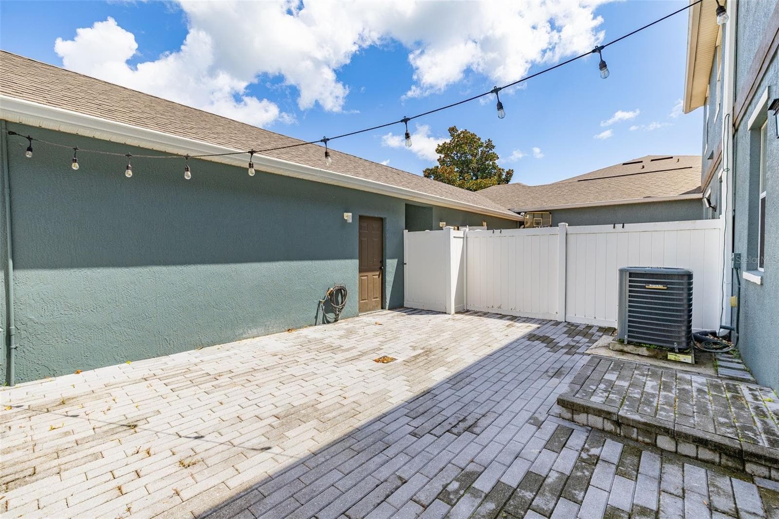 Townhouse at 2271 J LAWSON BLVD, ORLANDO, photo 33 of 60