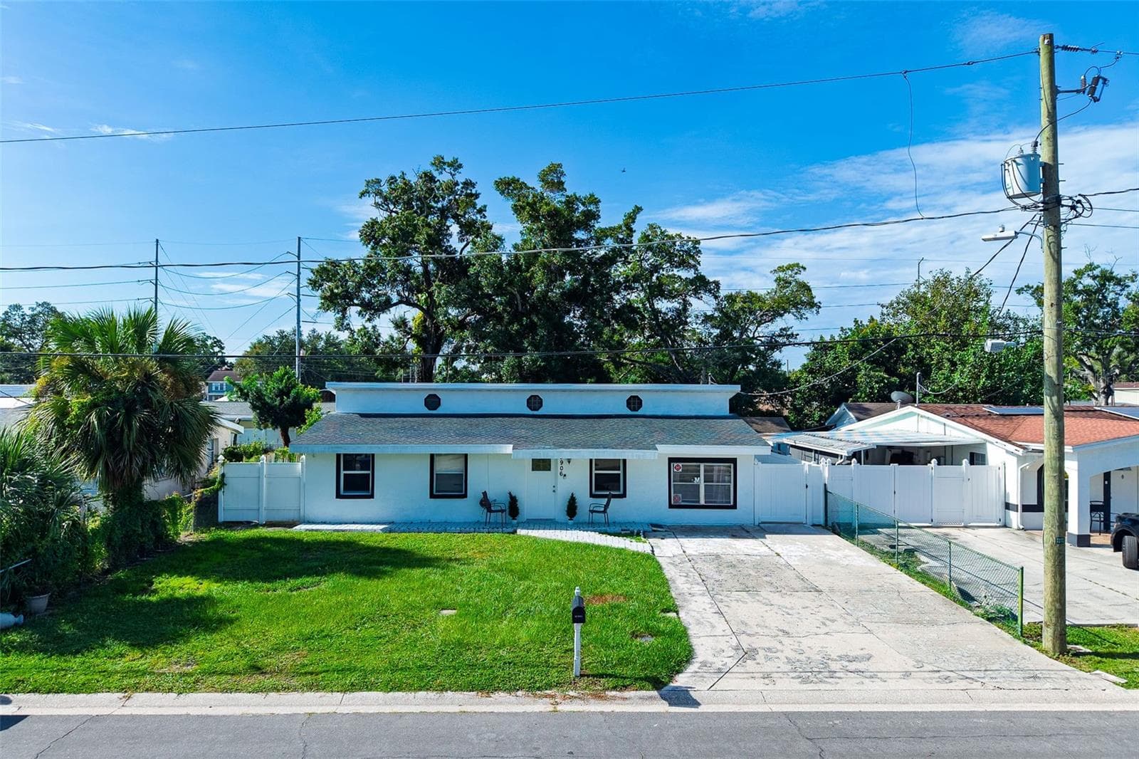 3906 SPENCE AVE