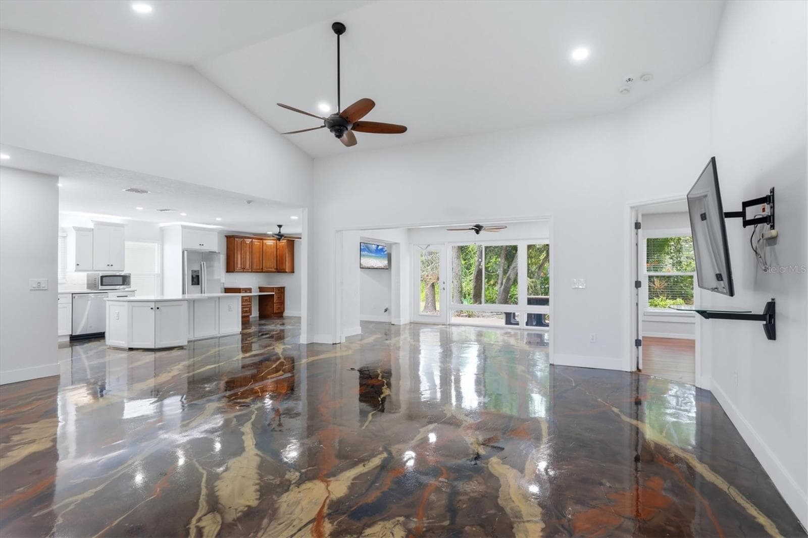 View from the living room towards the kitchen and Florida room. - 259 PARK FOREST BLVD, ENGLEWOOD