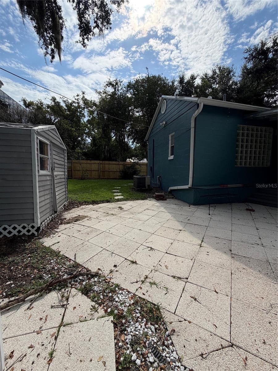 Single Family Residence at 471 HOLT AVE, WINTER PARK, photo 8 of 27