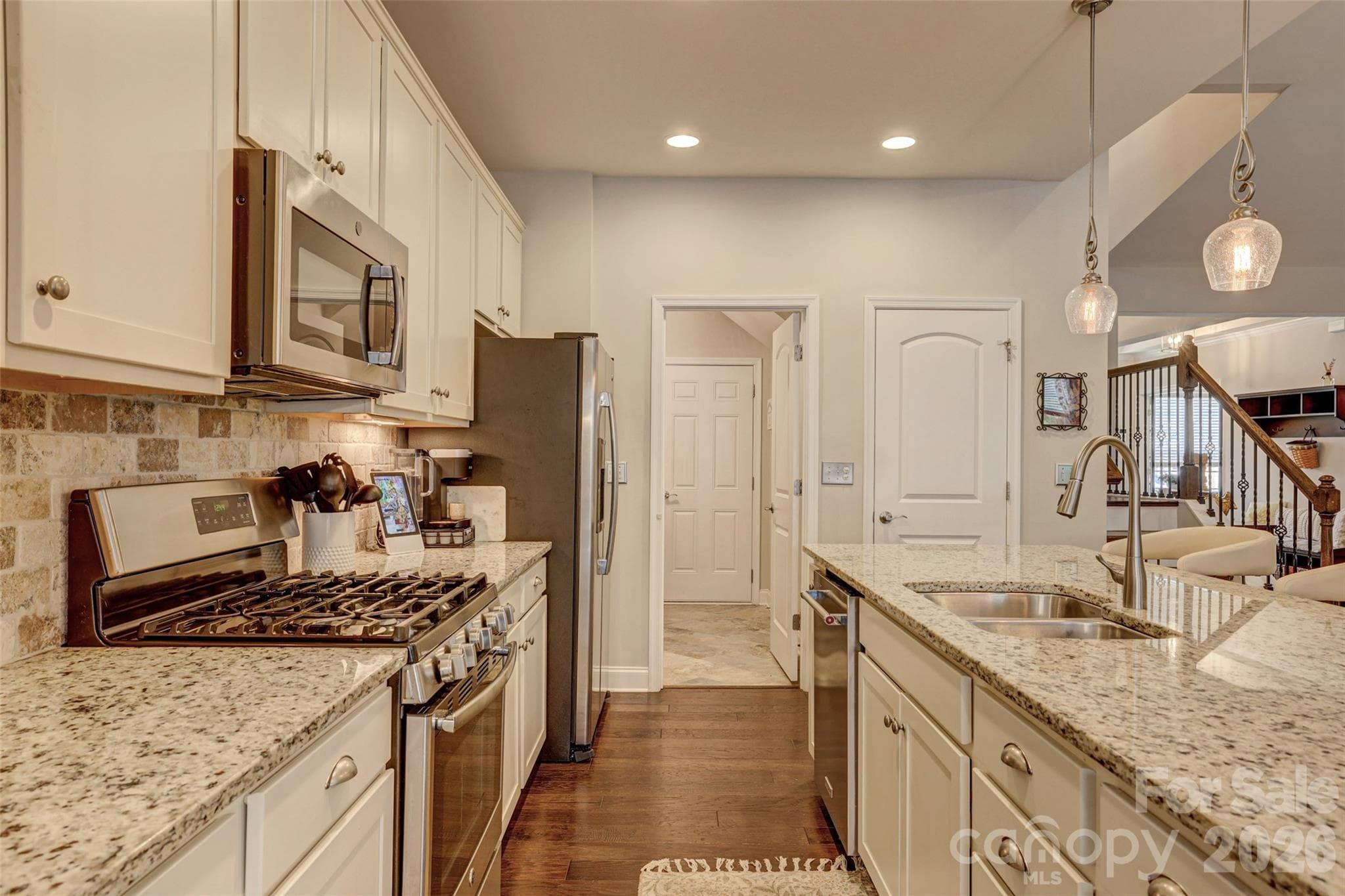 Single Family Residence at 2084 Fuera Road, York, photo 16 of 46