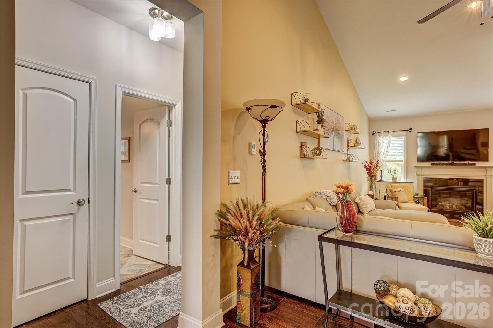 Single Family Residence at 2084 Fuera Road, York, photo 25 of 46