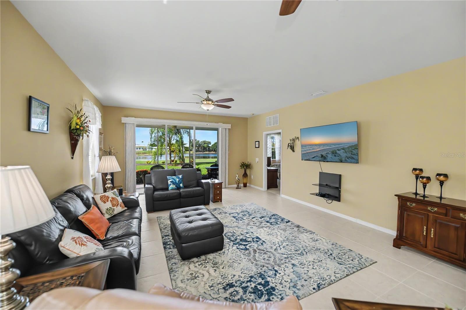 picture perfect - 25545 HERITAGE LAKE BLVD #21, PUNTA GORDA