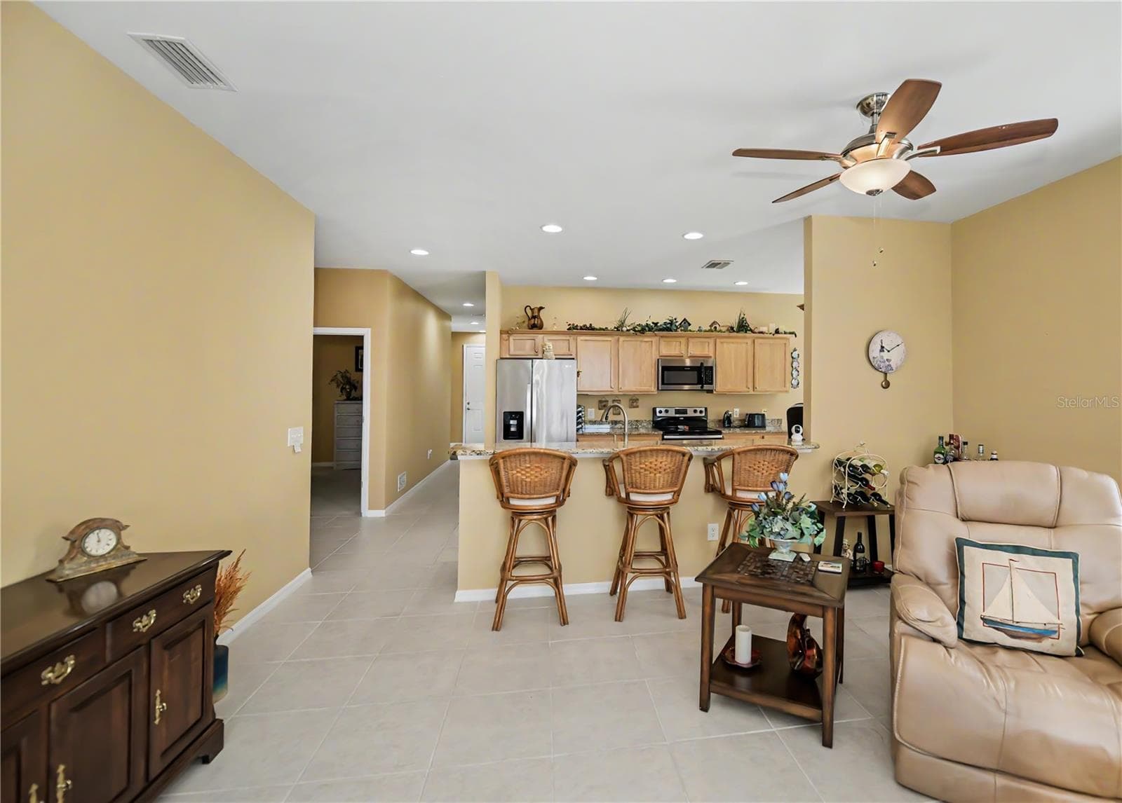 great room to kitchen - 25545 HERITAGE LAKE BLVD #21, PUNTA GORDA