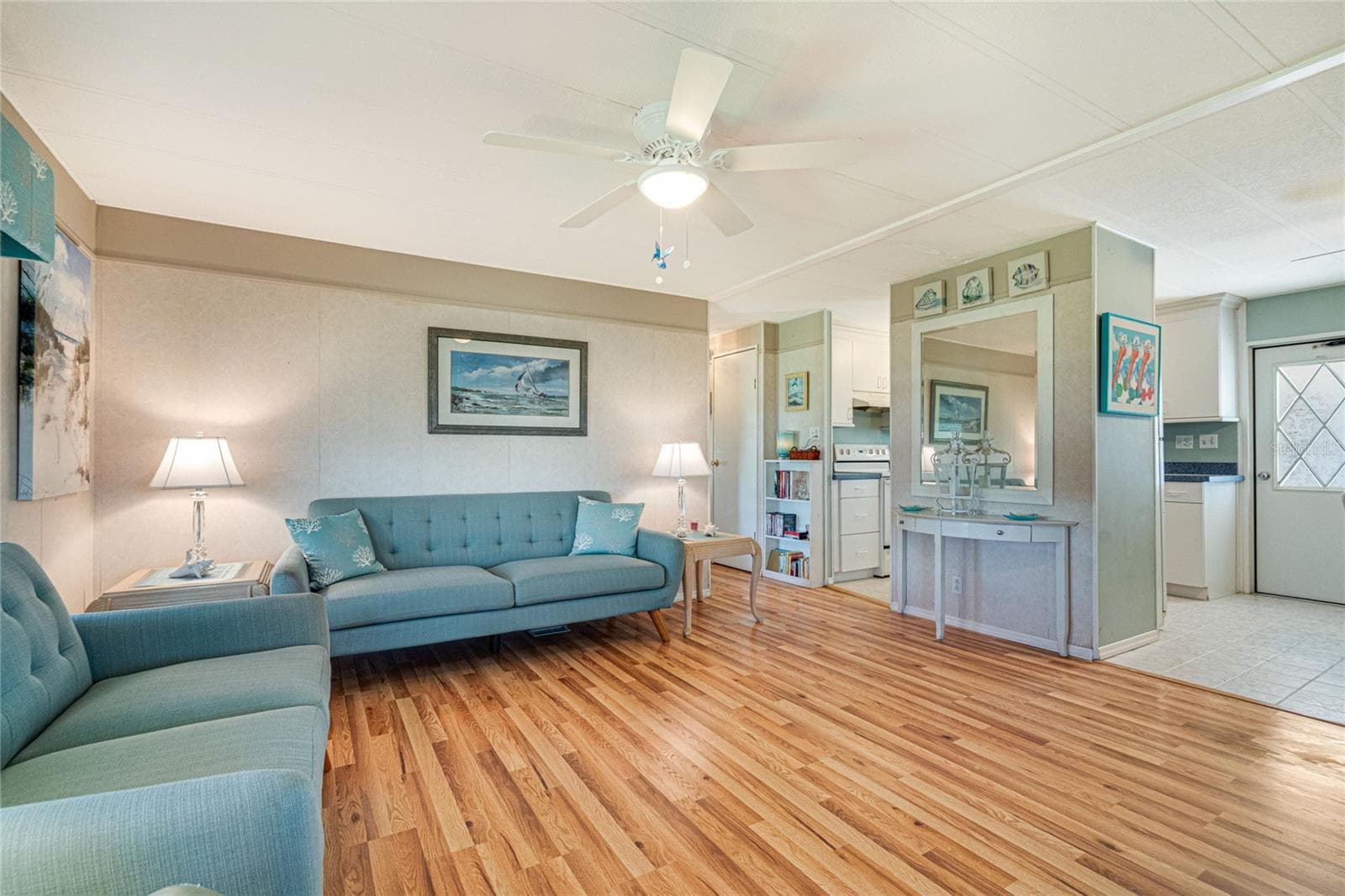 Manufactured Home at 700 FAIRMOUNT DR, NORTH PORT, photo 8 of 49