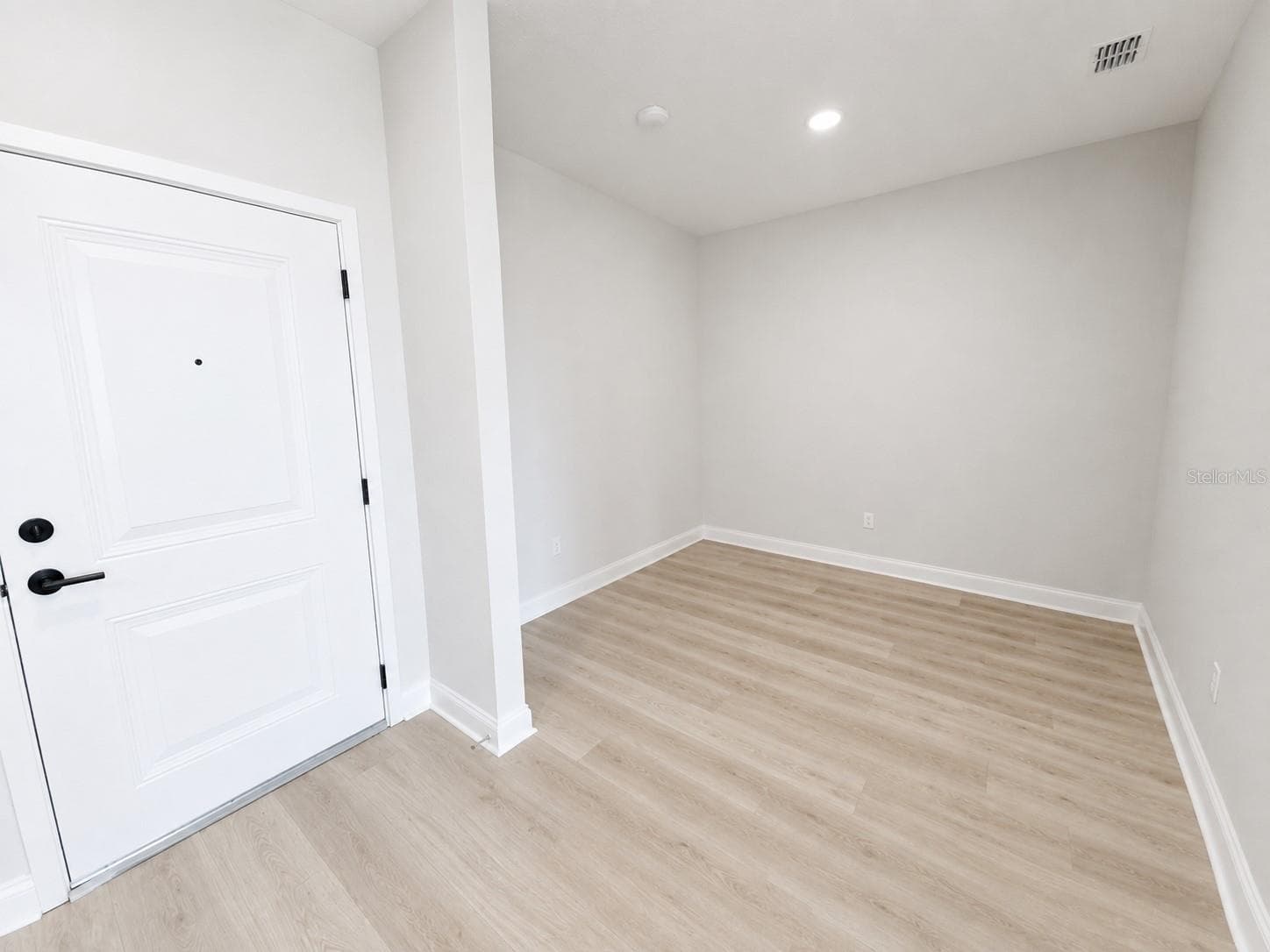 Condominium at 7545 LAUREATE BLVD #7301, ORLANDO, photo 8 of 30