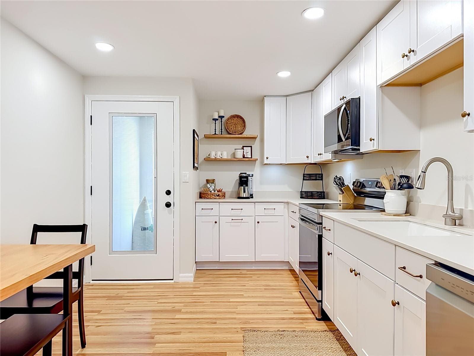 Half Duplex at 202 PEACOCK  UNIT B LN #B, HOLMES BEACH, photo 6 of 63