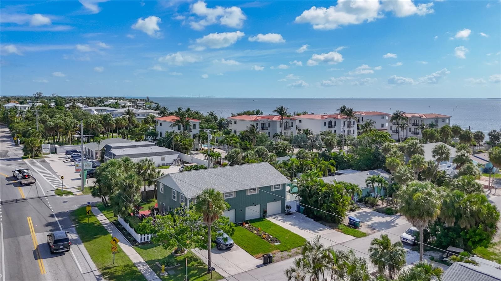 Half Duplex at 202 PEACOCK  UNIT B LN #B, HOLMES BEACH, photo 60 of 63
