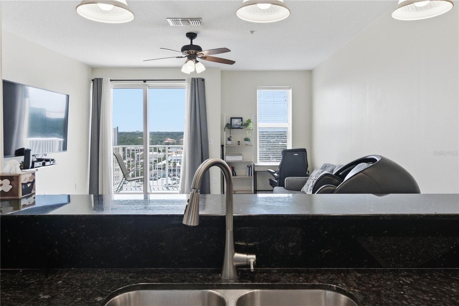 Condominium at 628 CLEVELAND ST #1314, CLEARWATER, photo 9 of 29